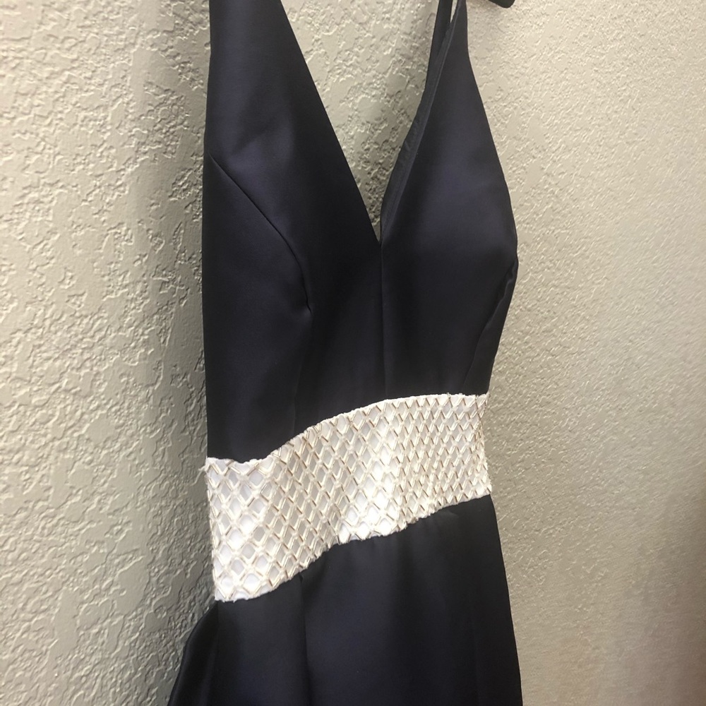 Carmen Marc Valvo Navy Beaded Waist Dress - Picture 7 of 13